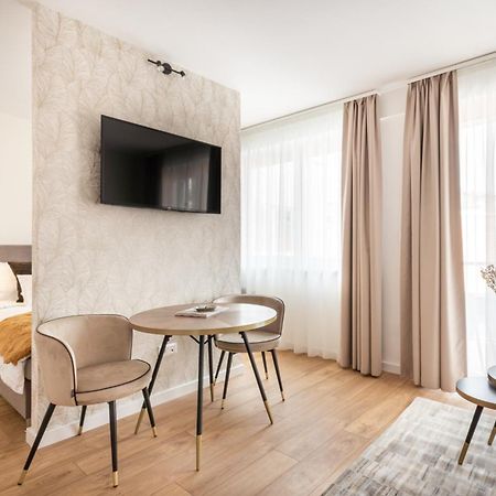 The Rose Garden Budapest Apartments Экстерьер фото
