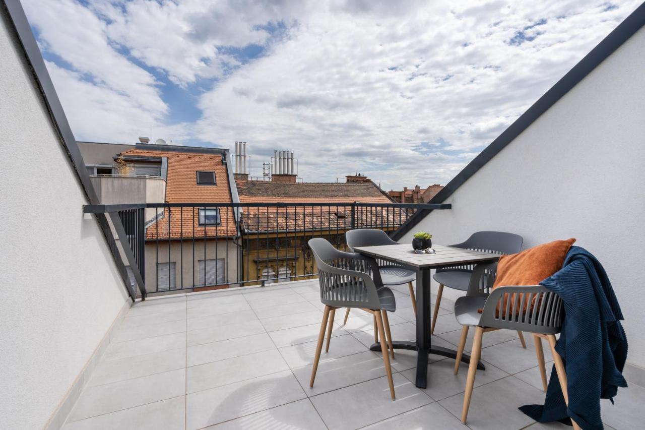 The Rose Garden Budapest Apartments Экстерьер фото