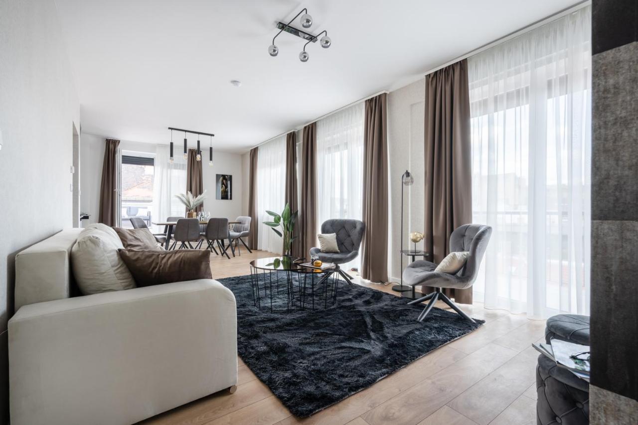 The Rose Garden Budapest Apartments Экстерьер фото
