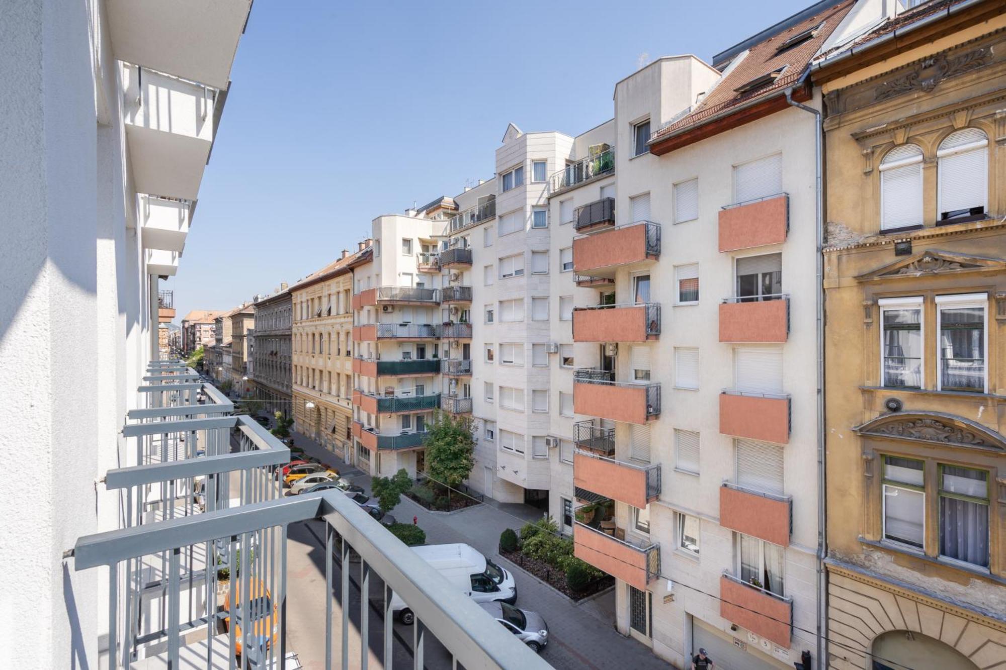 The Rose Garden Budapest Apartments Экстерьер фото